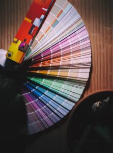 Lee más sobre el artículo El color influye en la decisión de compra. ¿Cuáles son los más adecuados?